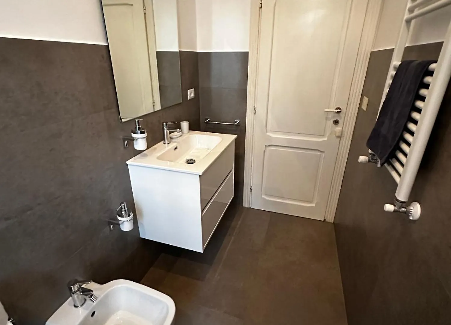 2Mg: Appartamento Con Terrazzo Nel Cuore Di Roma! 公寓 罗马